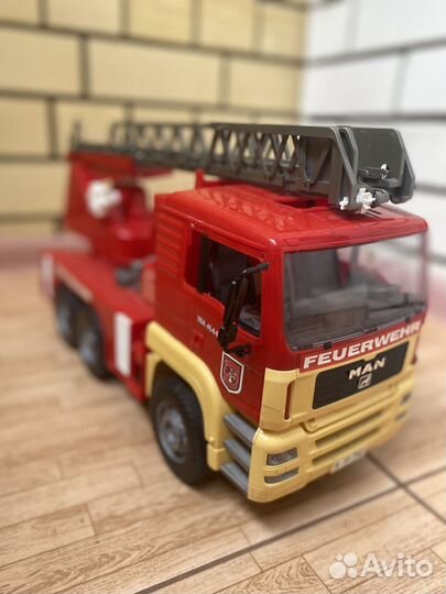 Пожарная машина bruder