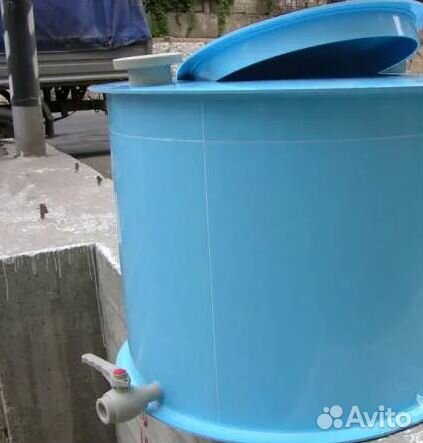 Резервуар для воды пластиковый