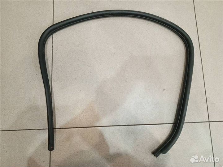 Уплотнитель проема двери задний левый Lifan Smily
