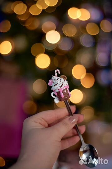 Ложка с декором из полимерной глины