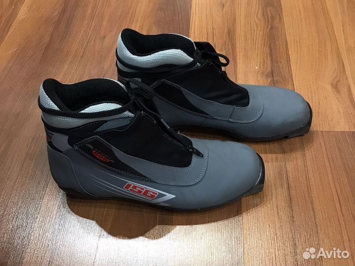 Лыжные ботинки 44 размер