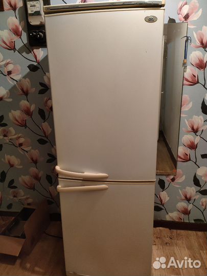 Холодильник атлант бу