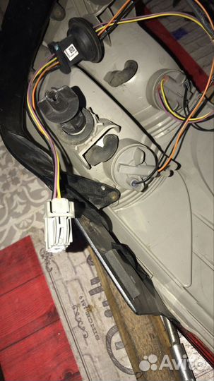 Задний правый фонарь на форд фокус 3