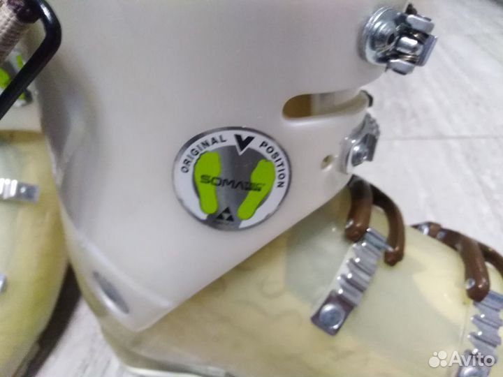 Горнолыжные ботинки женские