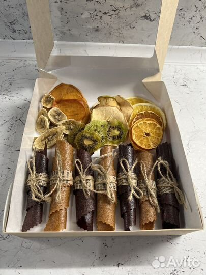 Подарочные, съедобные наборы, корзины, букеты