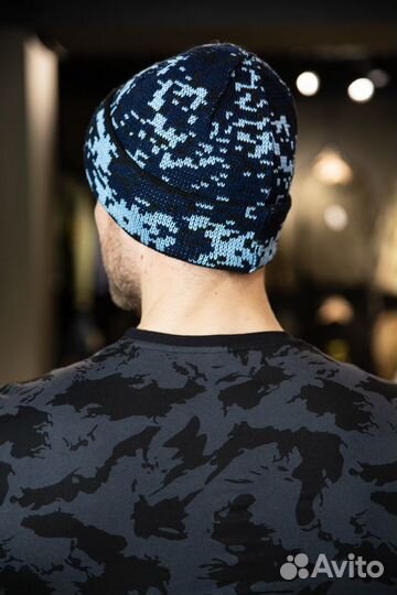 Шапка вязаная с отворотом, синяя цифра