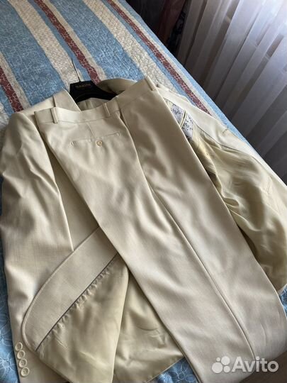 Мужской костюм