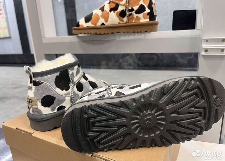 Ugg australia classic mini