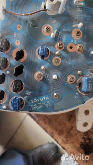 Приборная панель Toyota Land Cruiser 90