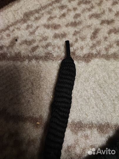 Шнурки черные