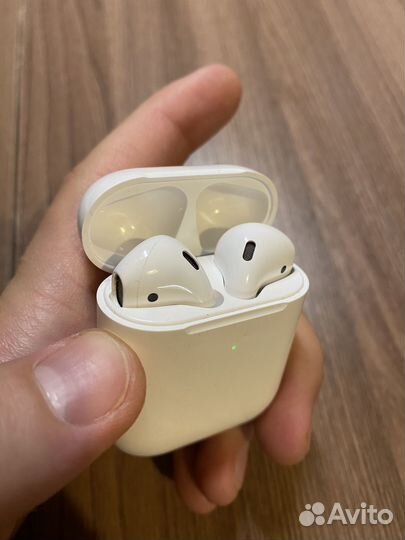 Наушник AirPods 2 комплекта