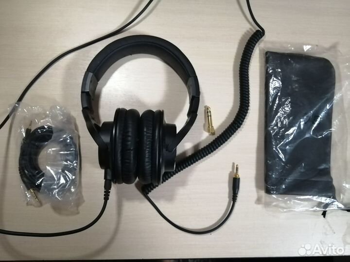 Наушники Audio-Technica ATH M40x