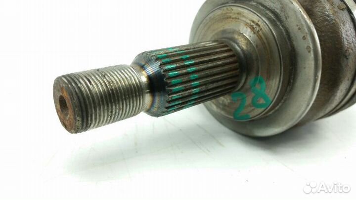 Привод передний правый Mitsubishi Grandis NA4W