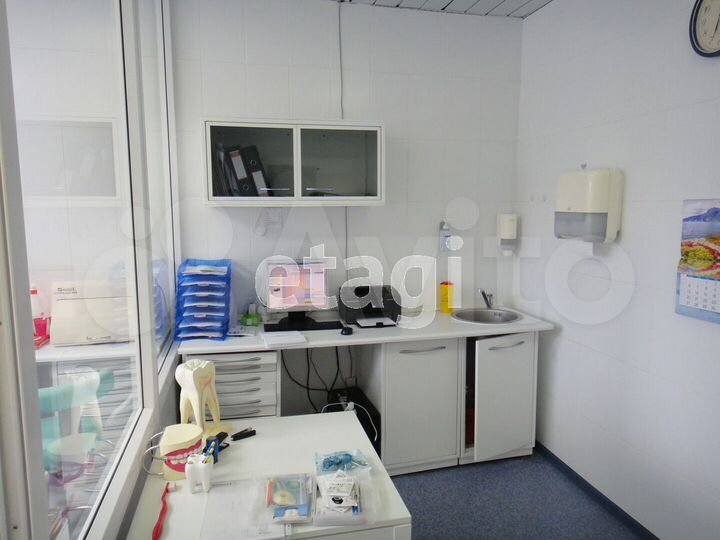 Продам помещение свободного назначения, 233.7 м²