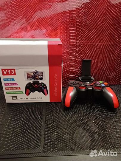 Геймпад с держателем для телефона