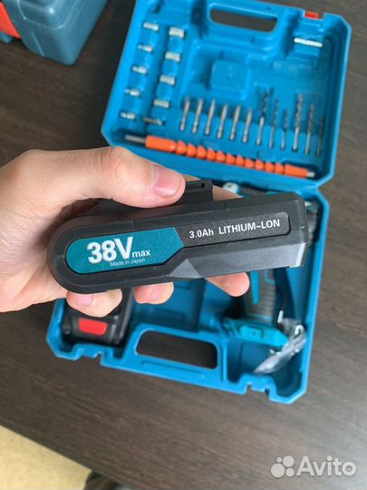 Шуруповерт makita 18v