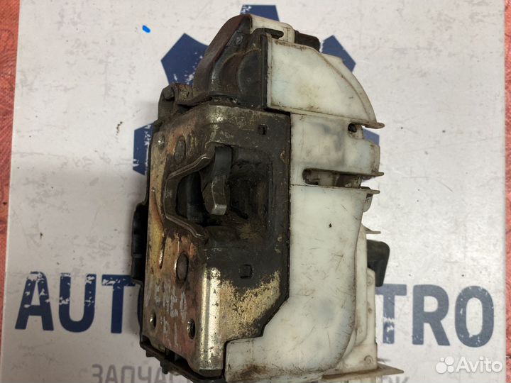 Замок двери передний левый VW 1H0862153