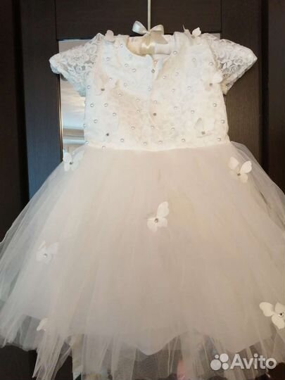 Нарядное платье для девочки новое