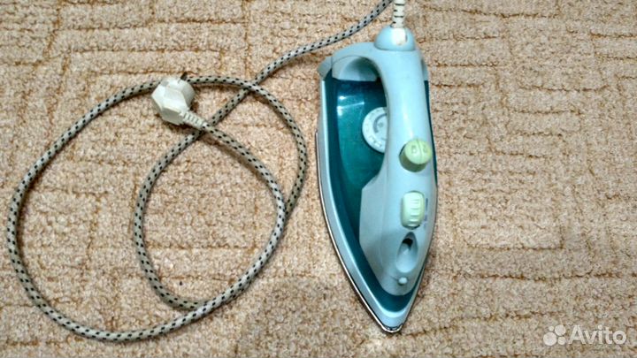 Утюг рабочий на запчасти