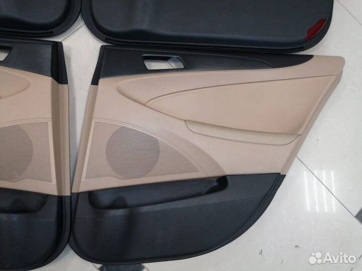 Комплект обшивок дверей Hyundai Sonata YF G4KJ