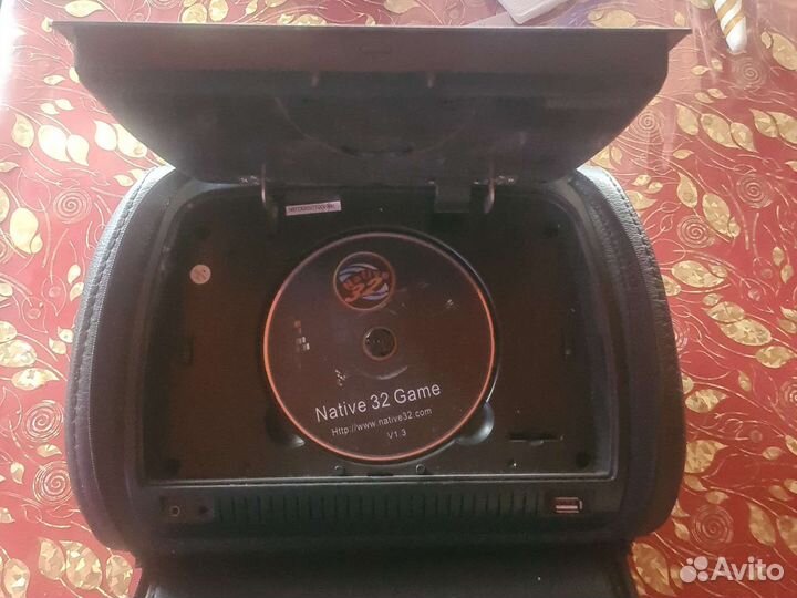 Телевизор подголовник