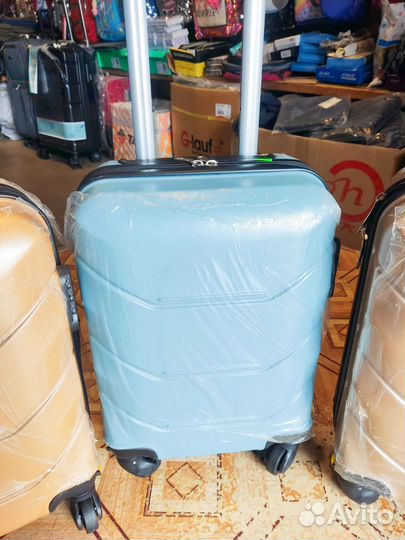 Чемодан с колёсами для ручной клади 403020