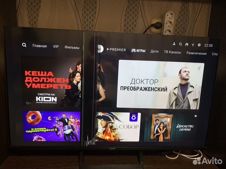 Продам телевизор на запчасти