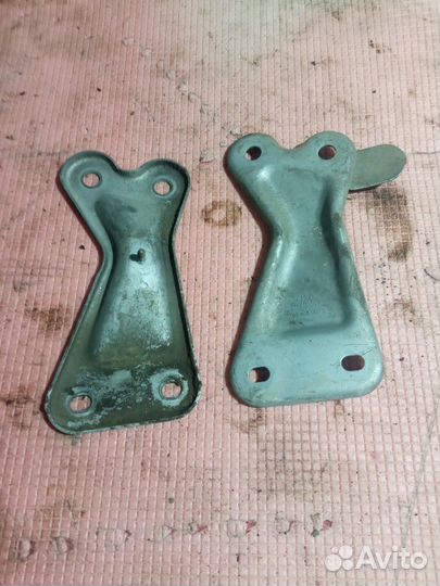 Кронштейн опор лонжерона Ауди A6 c5