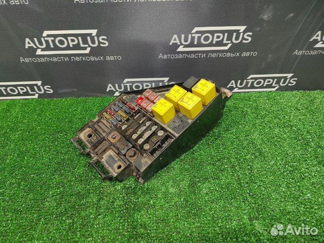 Блок предохранителей под капот Rover 45 седан 1.6