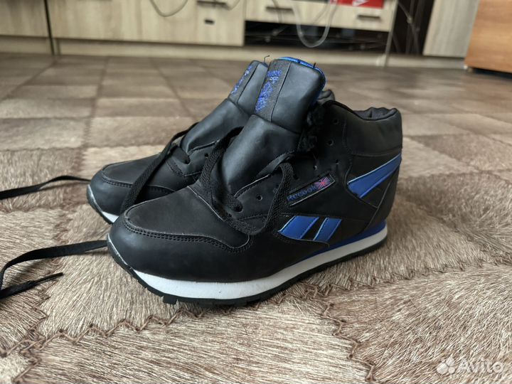 Зимние кроссовки с мехом Reebok