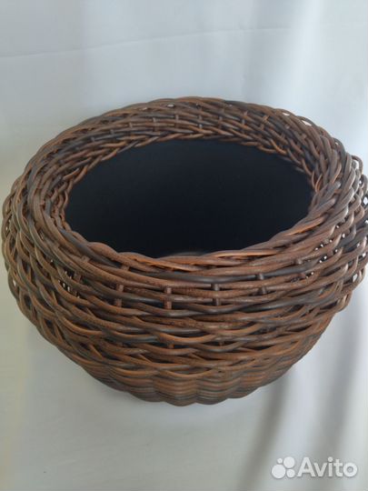 Кашпо из ротанга