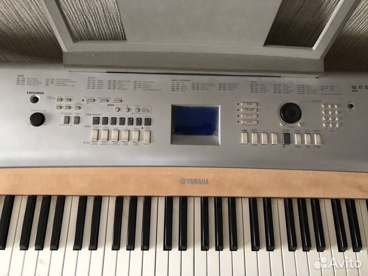 Электронное пианино Yamaha DGX-620