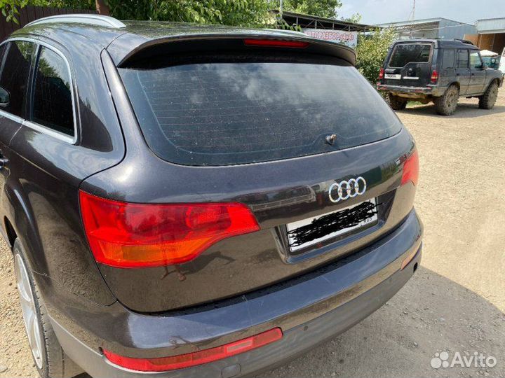 Крышка багажника Audi Q7