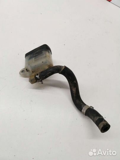 Бачок тормозной (Suzuki GSX-R,Сузуки)