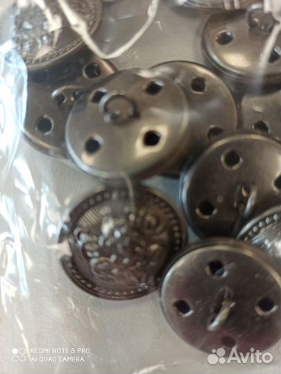 Пуговицы металлические