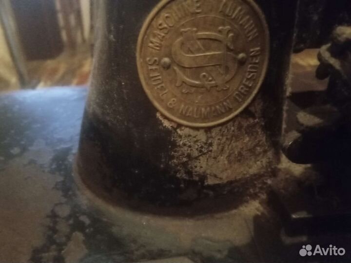 Продам швейную машину