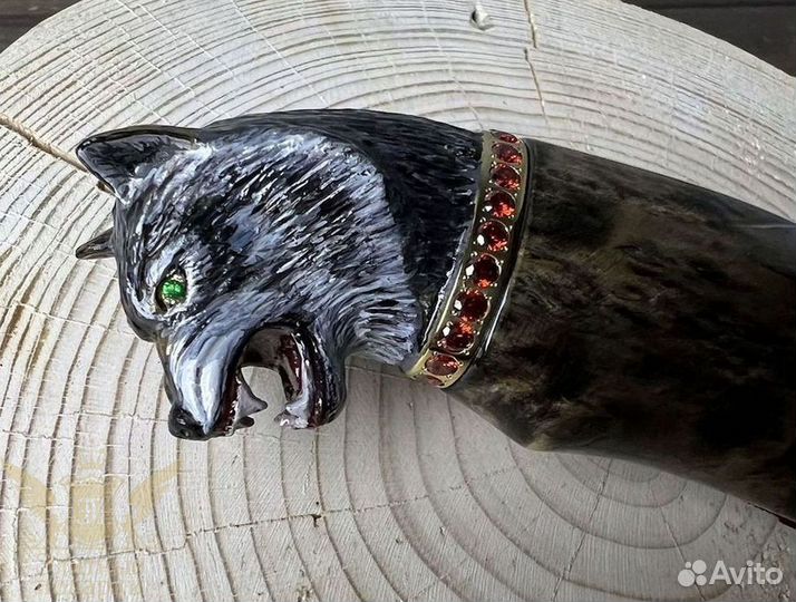Сувенирный нож с головой волка