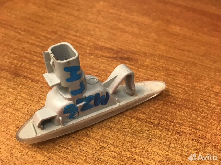 Повторитель в крыло левый Mazda 6 GH 2007-2013