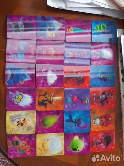 Полная коллекция карточек Тролли