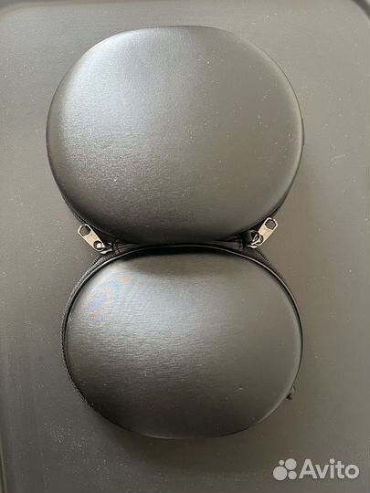 Чехол для наушников с отделением для кабеля