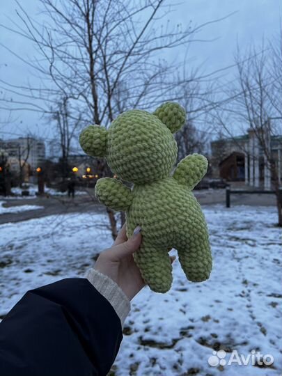 Вязаная лягушка игрушка амигуруми