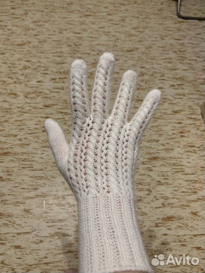 Перчатки натуральная шерсть белые