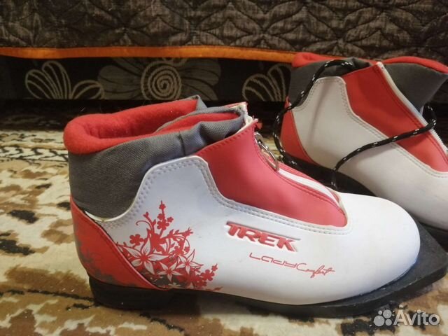 Лыжные ботинки