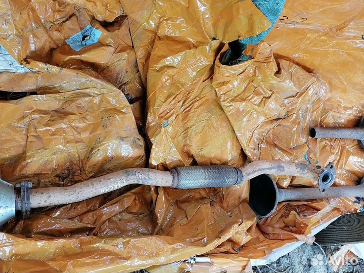 Приёмная труба глушителя hyundai tucson 1