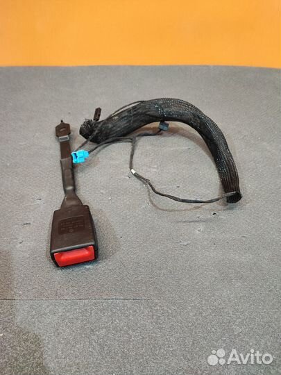 Замок ремня безопасности Volkswagen Tiguan 5N1