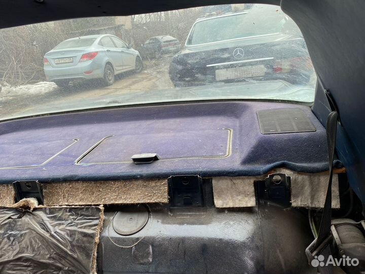 Задняя полка Mercedes W126