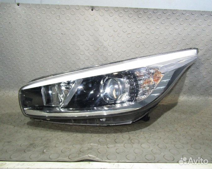 KIA Ceed 2 Фара левая