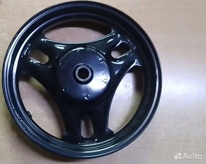 Диск на скутер Suziki AD50 задний