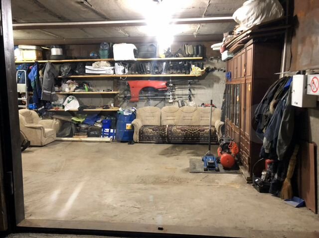 Гараж, > 30 м²