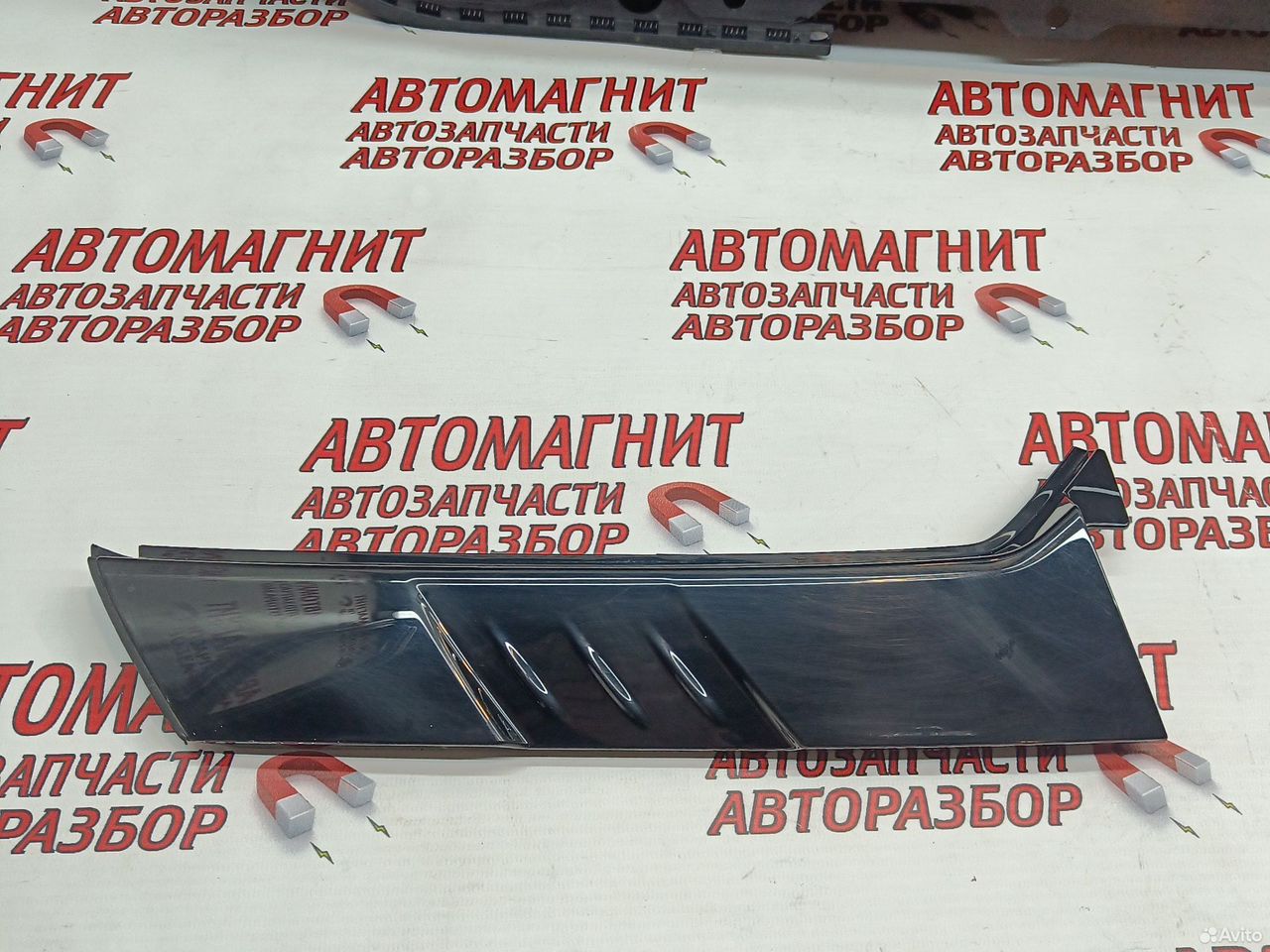 Накладка крышки багажника правая Джаэко Джей 7